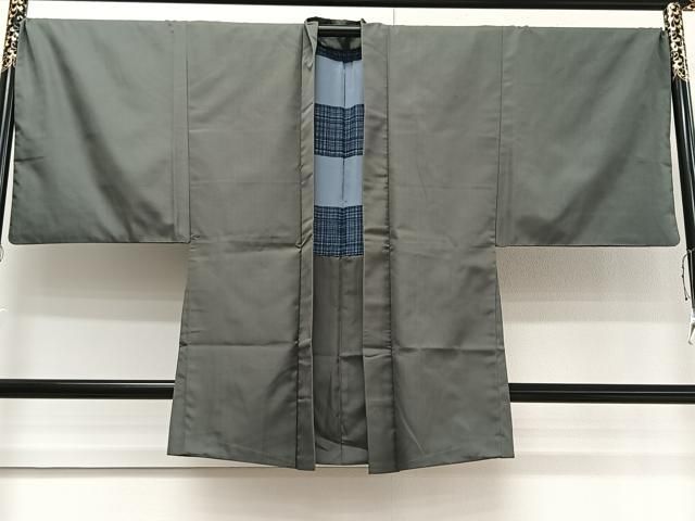 平和屋着物＃男性　長羽織　紬地　紋付き　白橡色　ロング丈　キングサイズ　正絹　逸品　CAAT5733id 平和屋着物＃男性 長羽織 紬地 紋付き 白橡色 ロング丈 キングサイズ