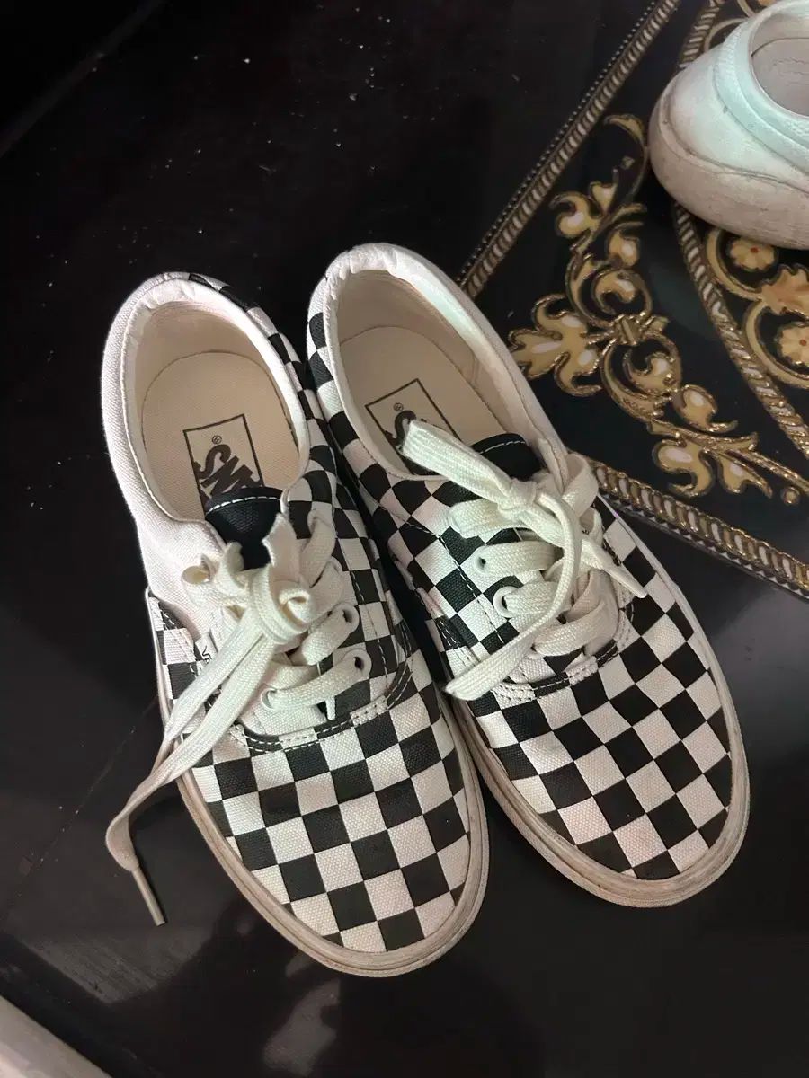 VANS バンズ チェッカー スニーカーズ 225 ー 230