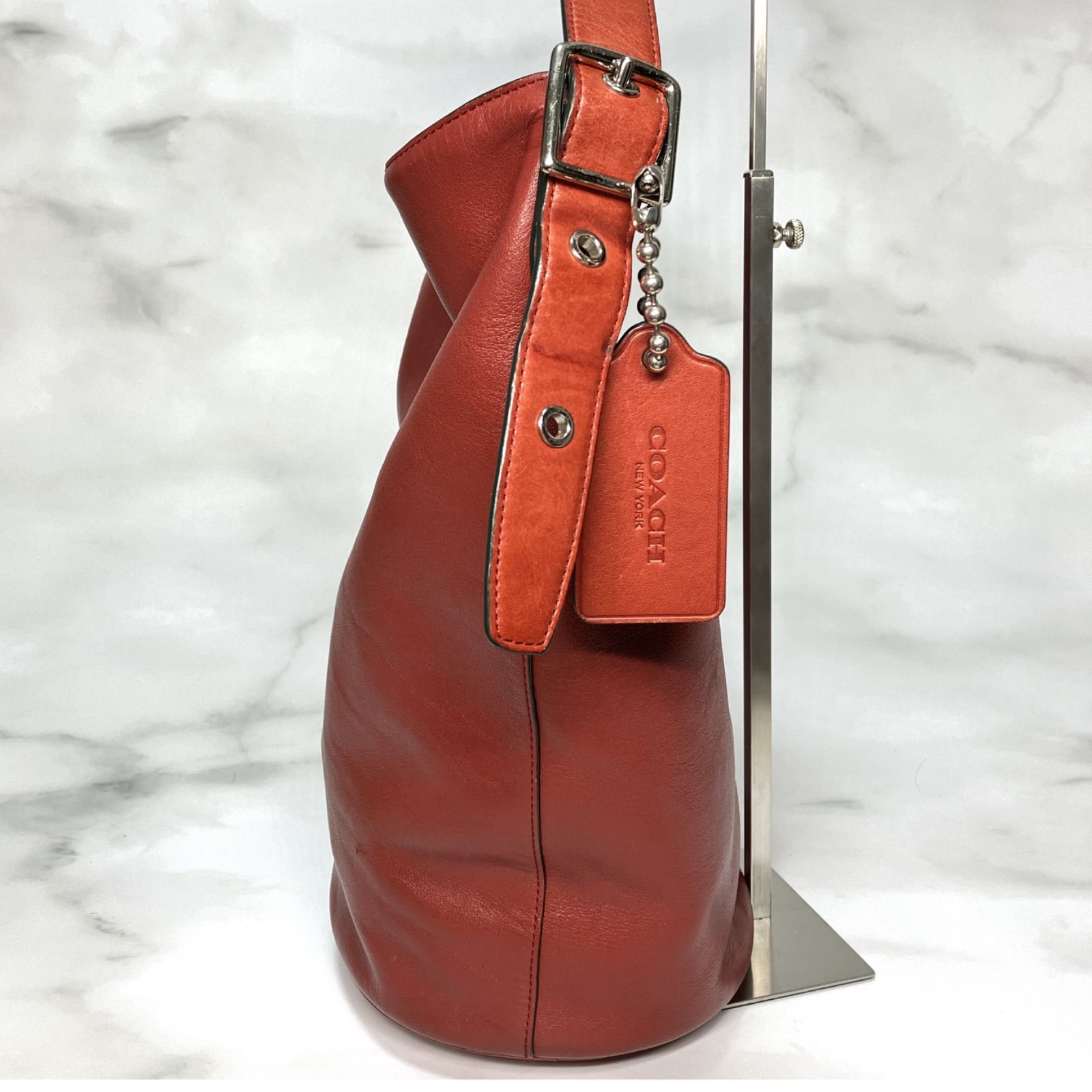 美品 coach バッグ A4 赤 トートバッグ ショルダーバッグ 美品 コーチ