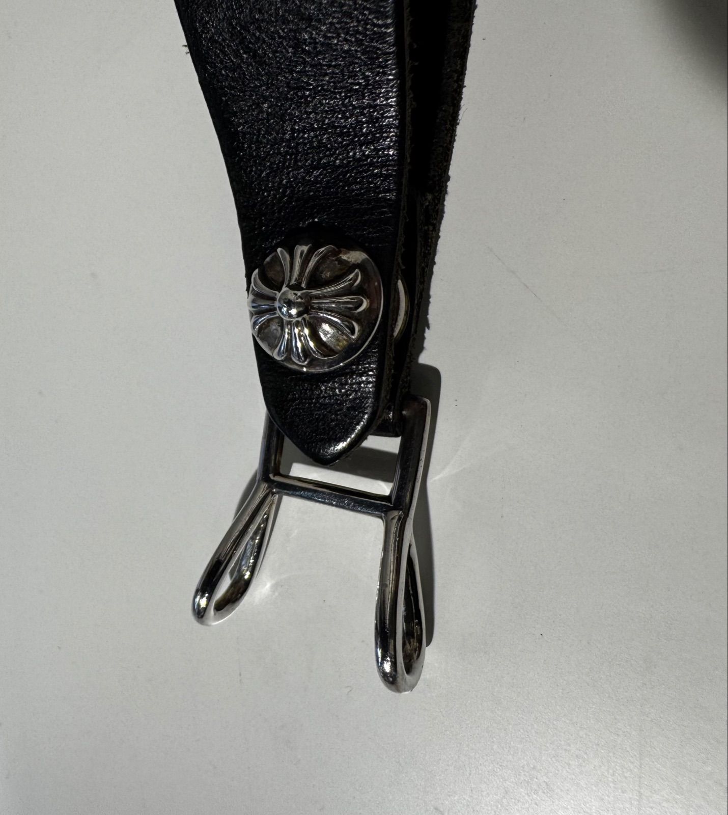 Chrome Hearts クロムハーツ クロスボールボタン レザー ベルトループ