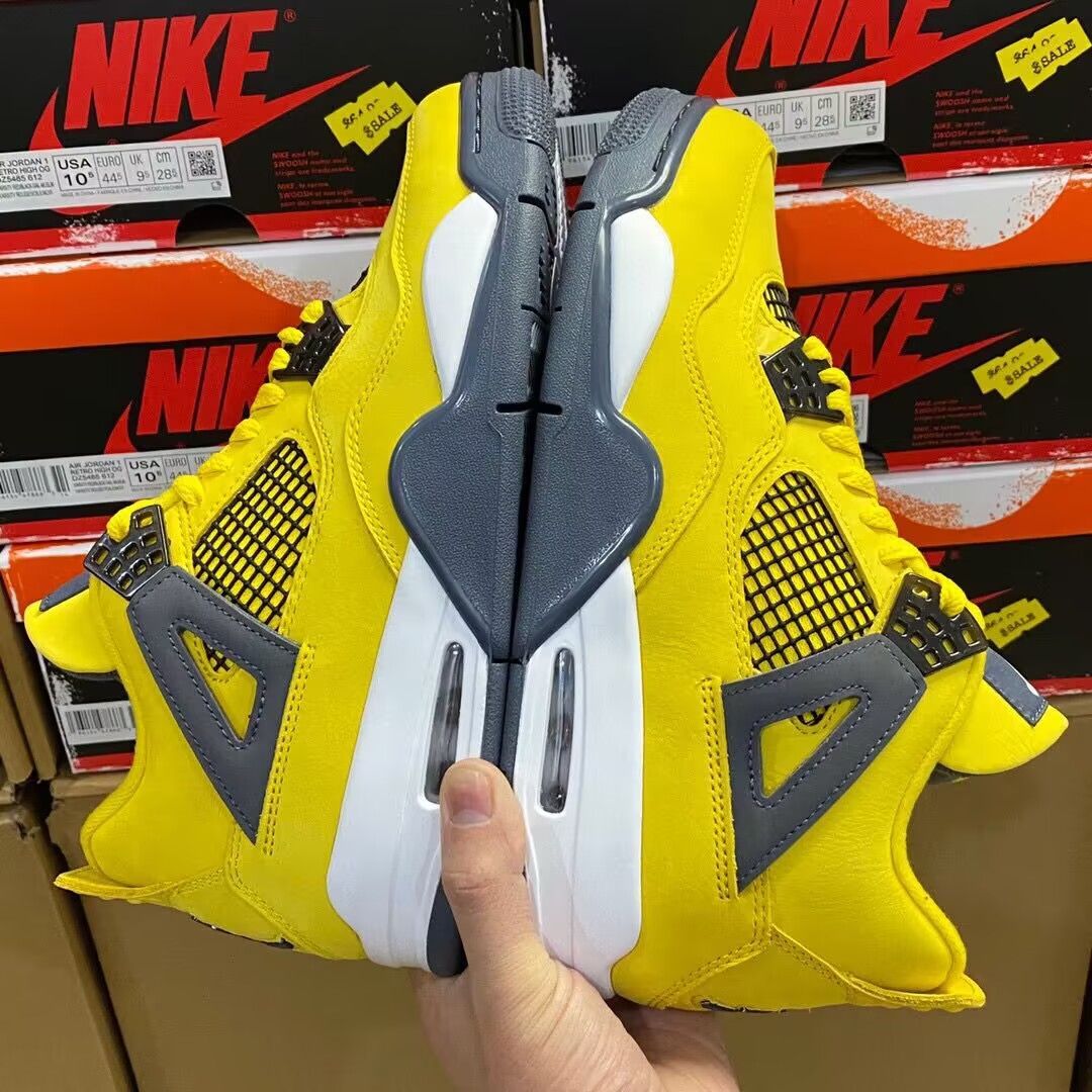 NIKE AIR JORDAN 4 RETRO TOUR YELLOW - メルカリ