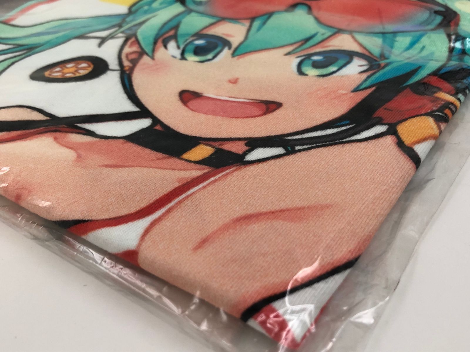 Tropical 初音ミク レーシングミク Ver. レーシングVer.2020 0 Ver.／晴着Ver | Ver vol.1 タペストリー GT Tシャツ フルグラフィック ビッグ缶バッジ est