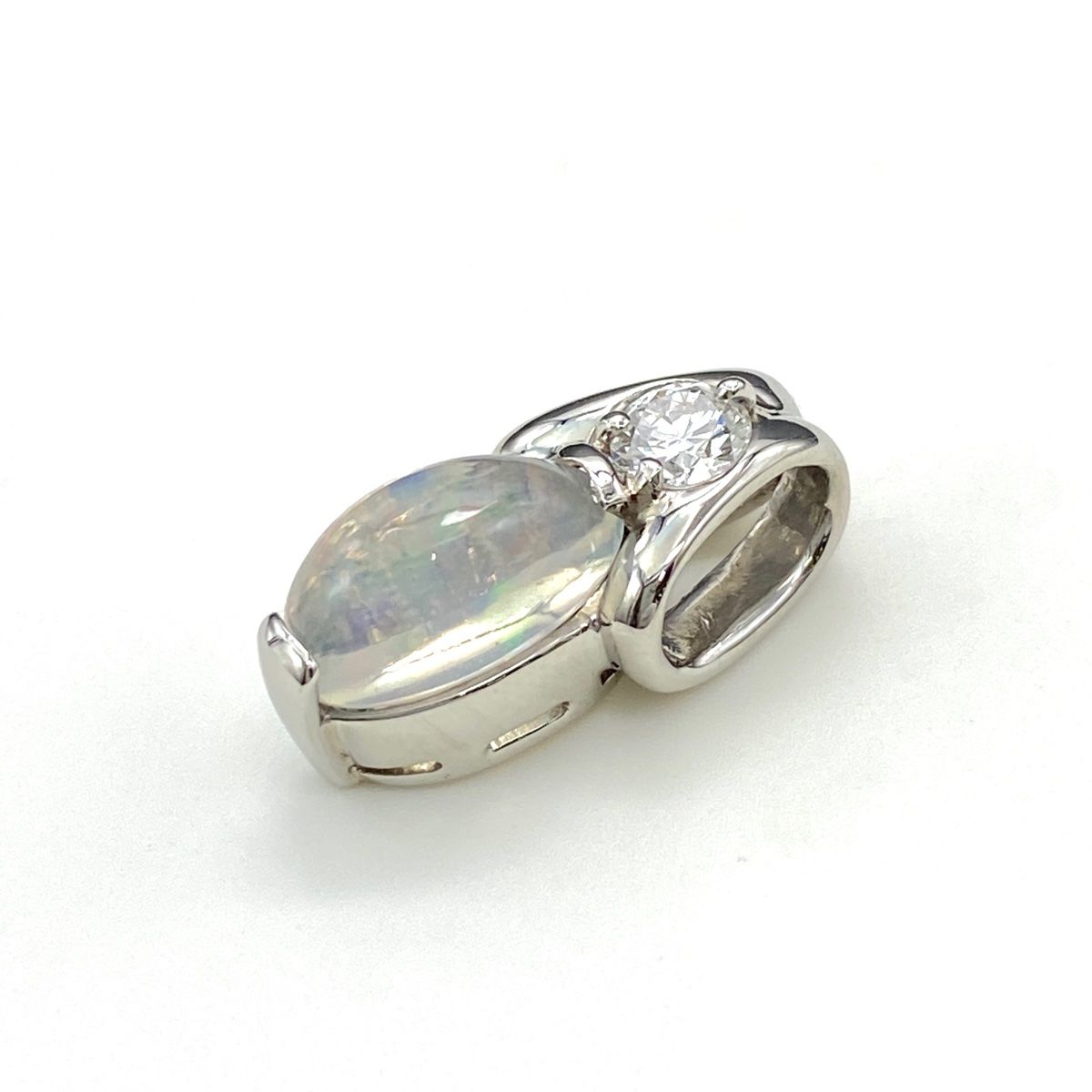 ウォーターオパール ペンダントトップ プラチナ メレダイヤ ペンダントトップ Pt900 ダイヤモンド ウォーターオパール レディース