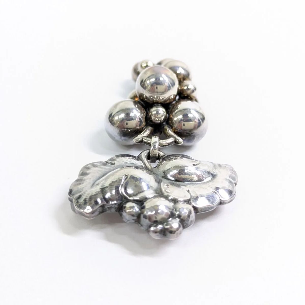 ジョージジェンセンブローチNo.217ムーンライトグレープ 良品！ ジョージ・ジェンセン GEORG JENSEN ムーンライト