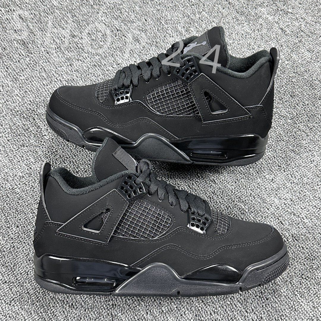 新品未使用 Nike Air Jordan 4 