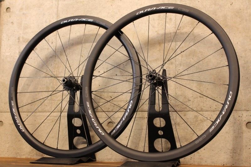 【美品】デュラエース c36 ホイール カーボン（R9270） SHIMANO DURA-ACE C36 WH-R9270-C36-TU (シマノ デュラエース