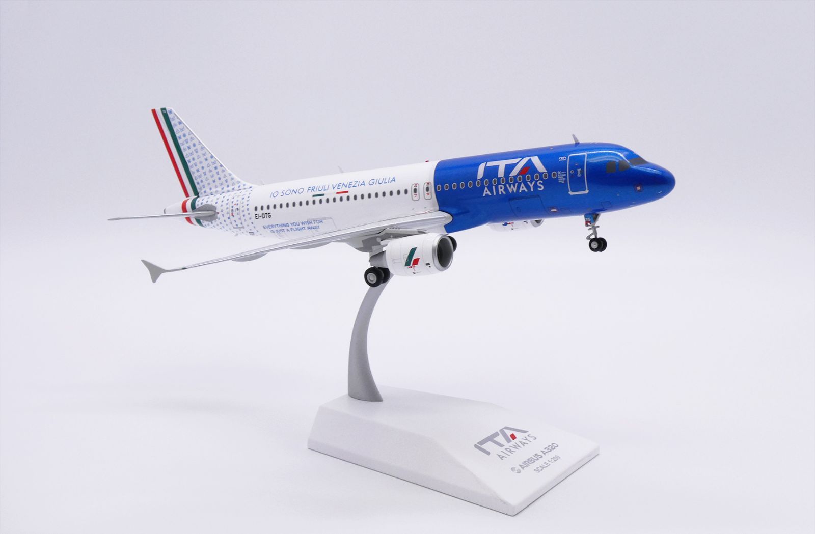 ITAエアウェイズ A320 EI-DTG 1/200 Jcwings ITAエアウェイズ A320 EI-DTG 1/200 XX20371 - メルカリ