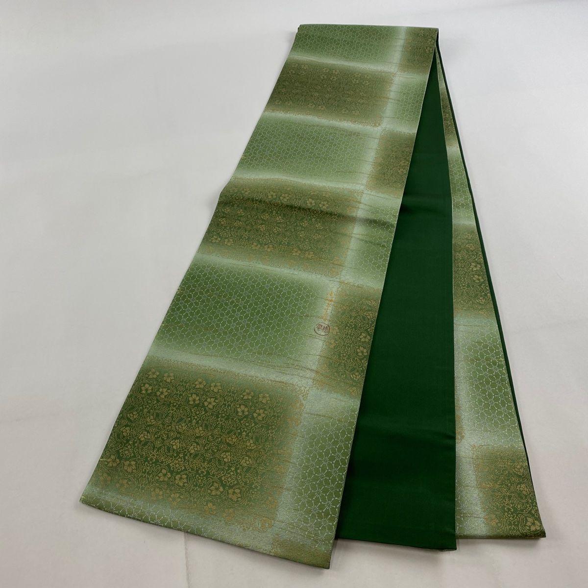 袋帯 美品 名品 落款あり 小堀三千尋 葡萄唐草 霞 金糸 金銀彩 緑 全通 正絹 中古