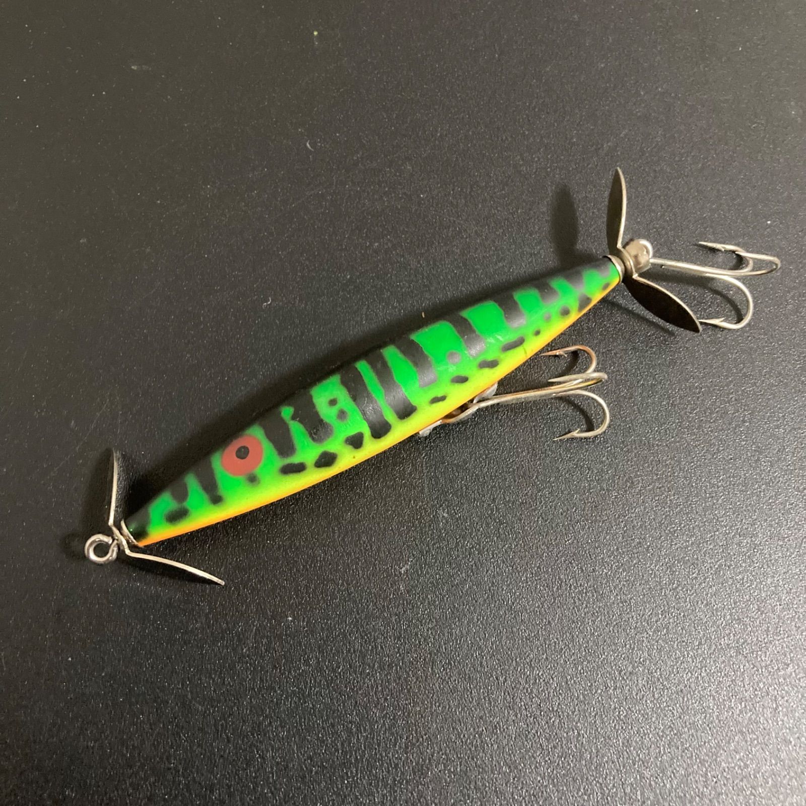 ヘドン 人気 レアカラー ダイイングフラッター オールド heddon オールドヘドン　ダイイングフラッター　1960年代　レアカラー　丸ペラ　書き目　HEDDON DYING FLUTTER