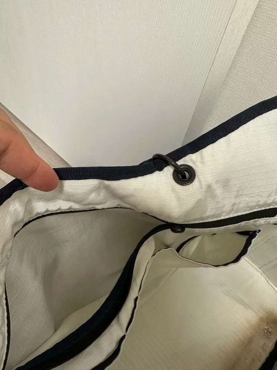 ネイビー