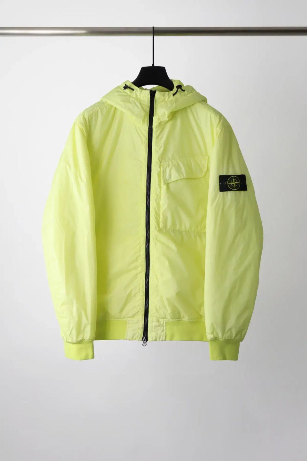 STONE ISLAND(ストーンアイランド) クリンクルレップス プリマロフト ジャケット ライム L 出品
