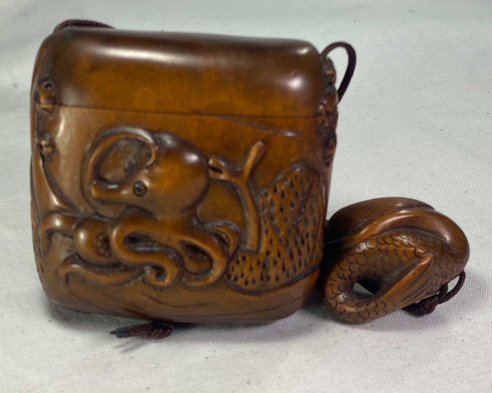 印籠 柘植 タコと美女 黄楊繊細彫刻 木製 - メルカリ 