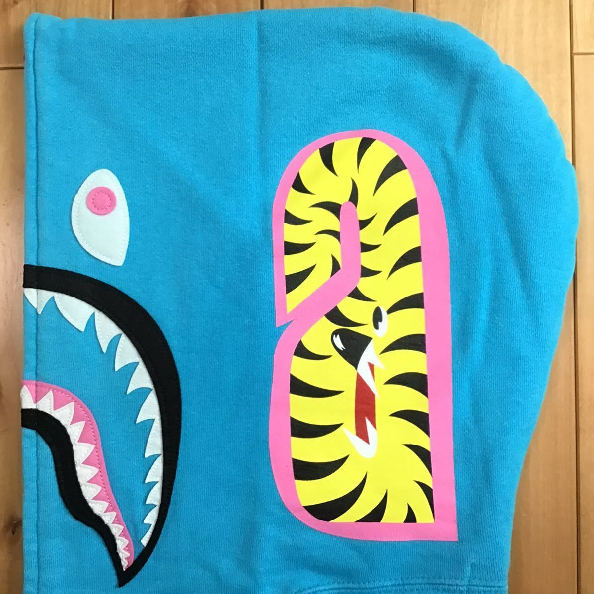 ☆XL☆ 2010年 ネオン シャーク パーカー NEON shark full zip hoodie 