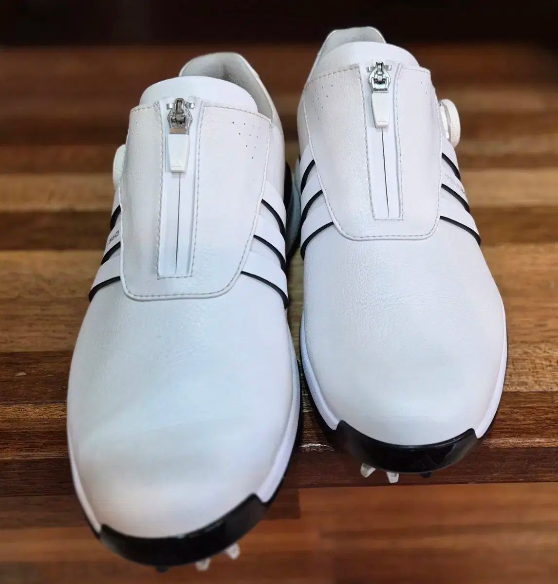 adidas アディダス