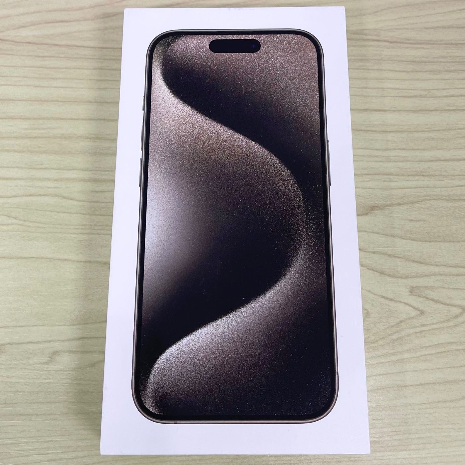極美品】iPhone15Pro 256GB ナチュラルチタニウム SIMフリー 
