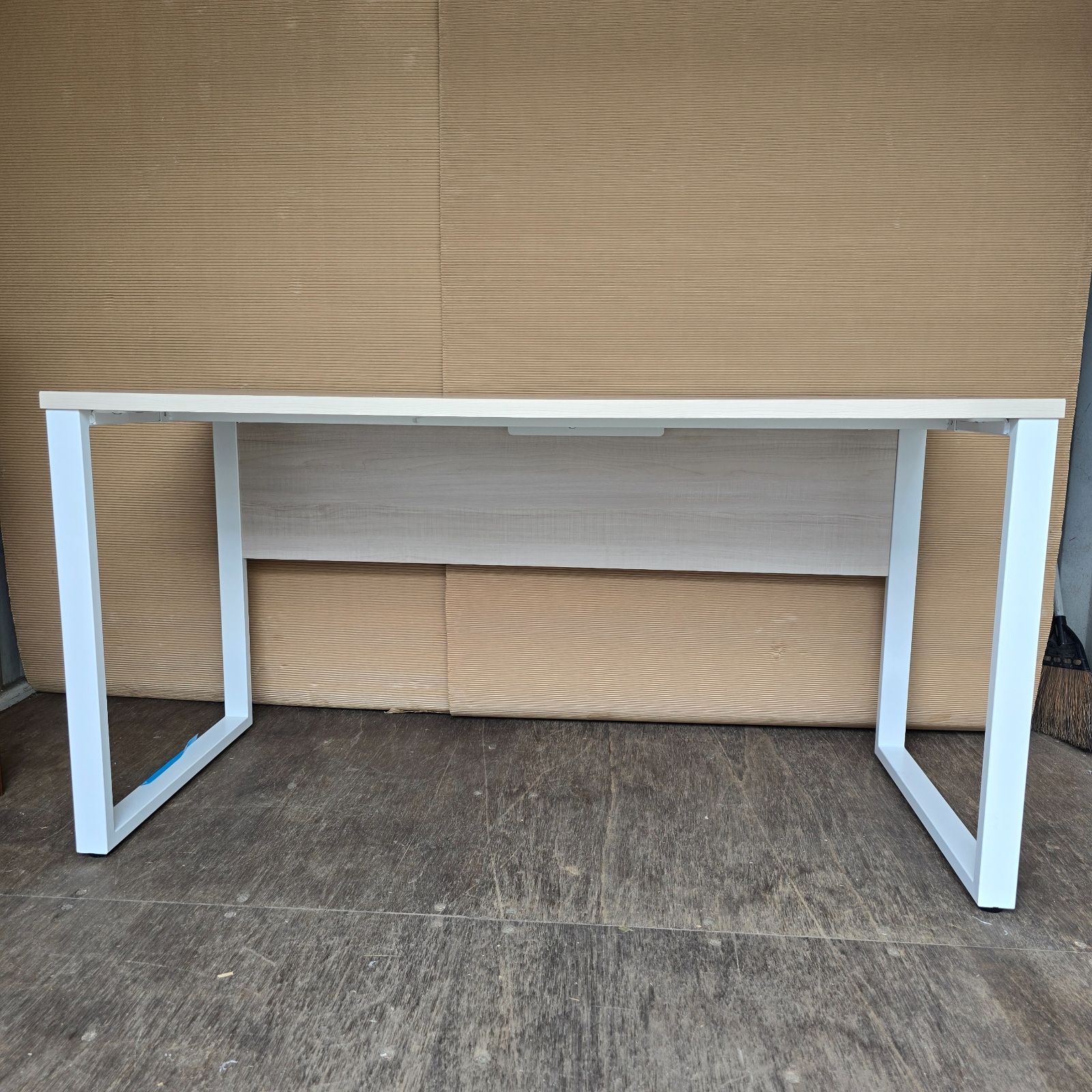 昆虫と花とイチゴ ヴィンテージ ステンドグラス 蜻蛉 ミツバチ 蝶々 アンティーク調 カラフル フラワー お花とトンボのステンドグラス