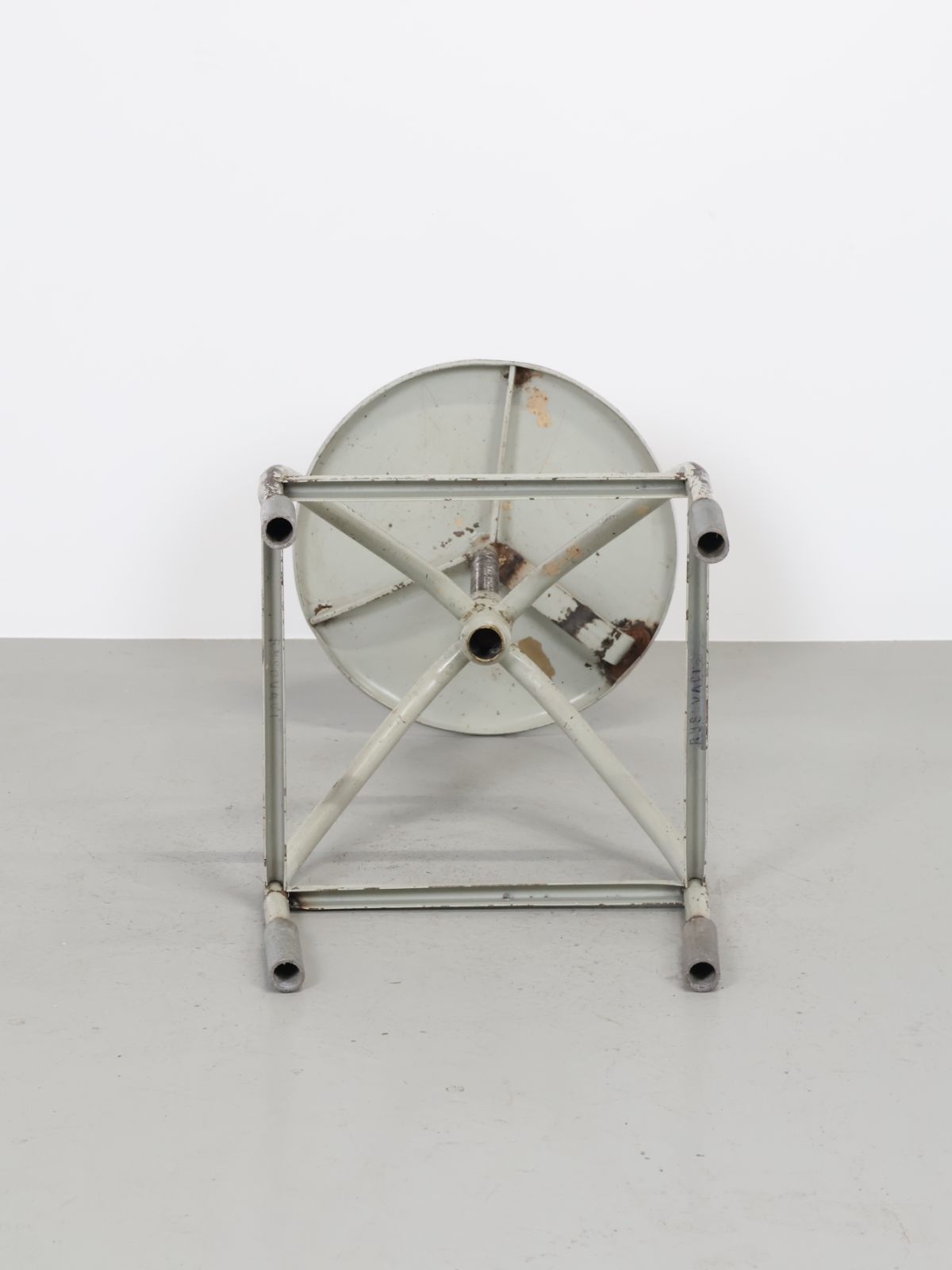 ヴィンテージ　インダストリアルスツール 中古送料無料アンティーク インダストリアル