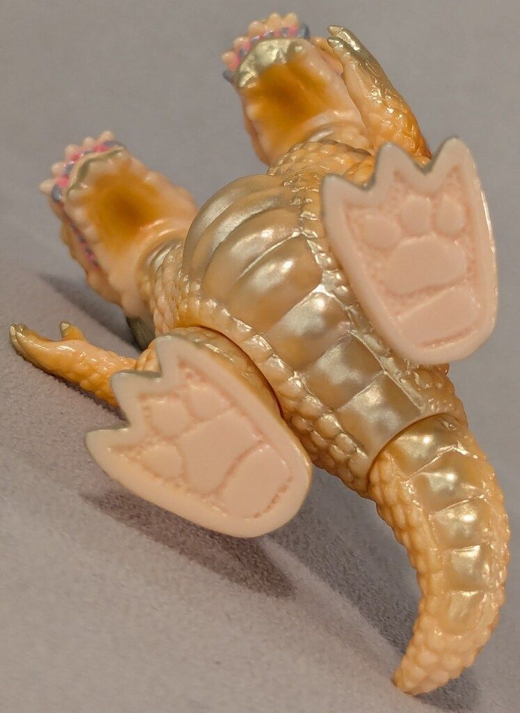 LESTANG NICOLAS 創世の大怪獣 KYODORA MINI 黄色成型