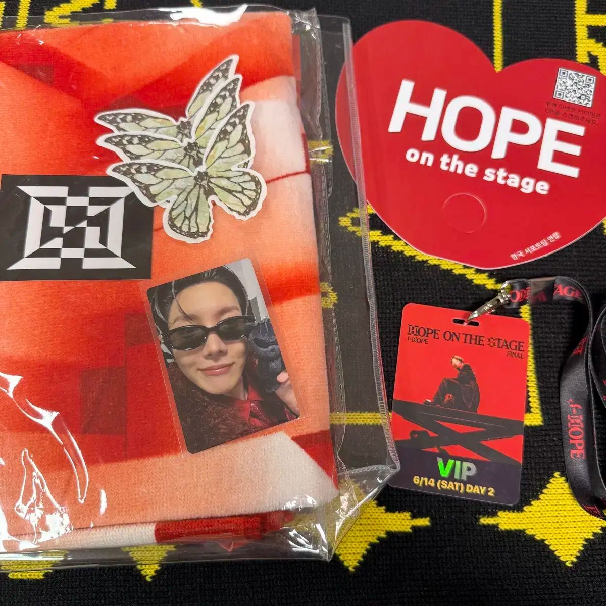BTS BTS 防弾少年団 バンタン ジェイホープ J-HOPE ホソク ホビ ホップパウンド FINAL ファイナル トレカ ブランケット バッグ ランヤード 紙吹雪