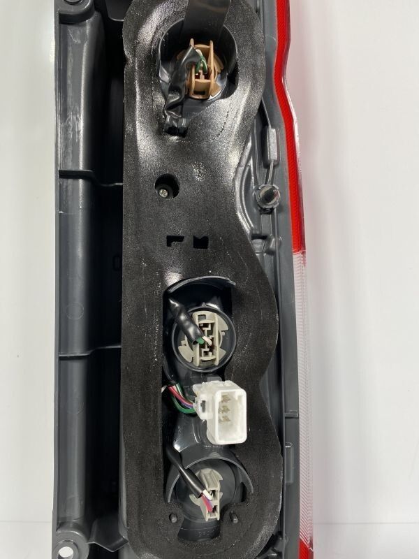 左テールランプAssy