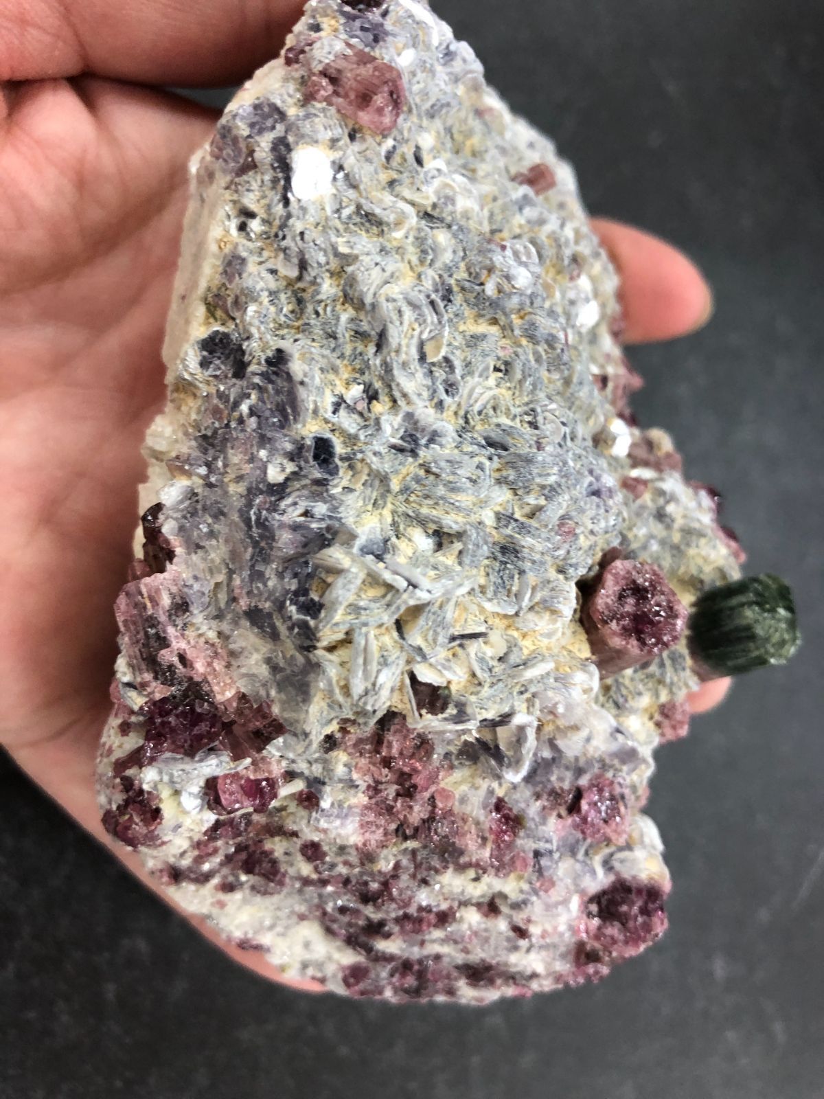 バイカラートルマリン原石