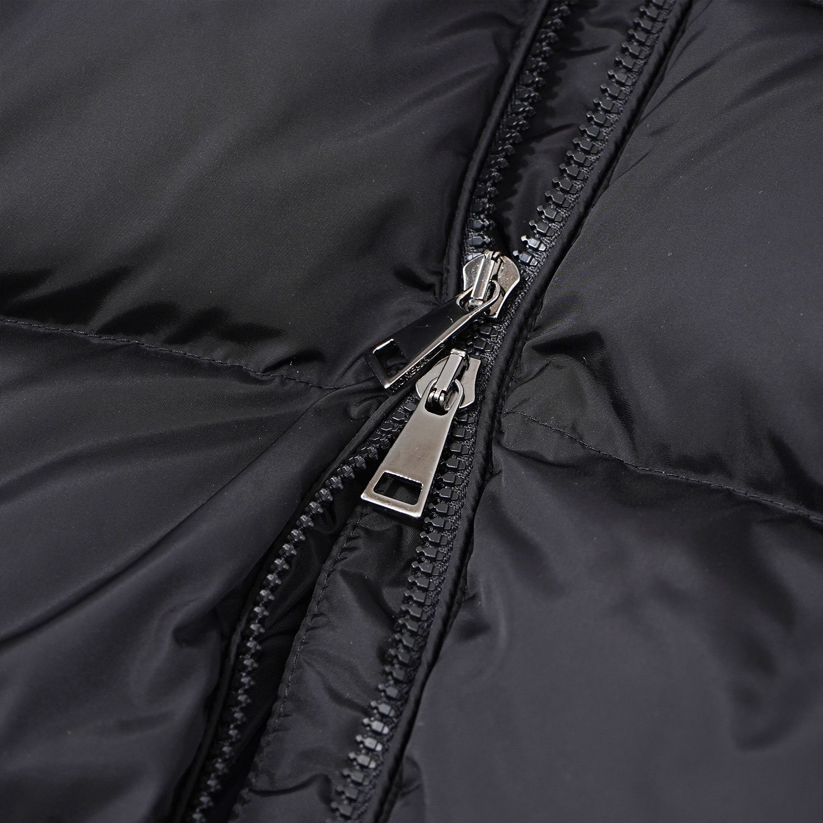 新品同様＋】MONCLER HIRONDELLE ロングダウンジャケット - メルカリ