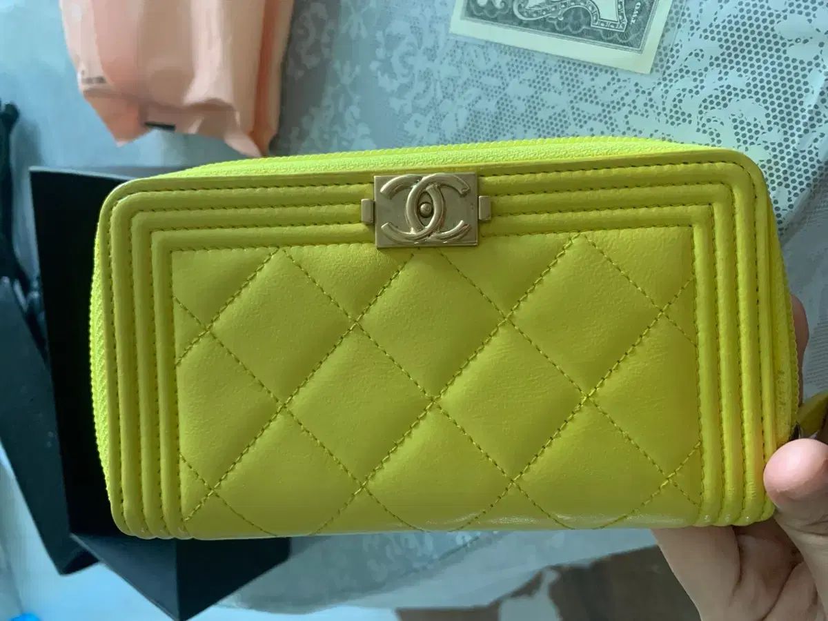ほぼ Chanel シャネル 金具 ミドルウォレット