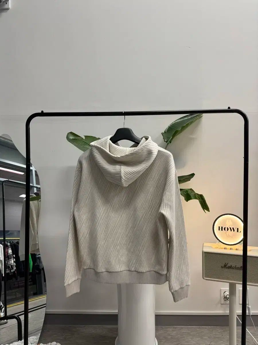 百貨店販売モデル Louis