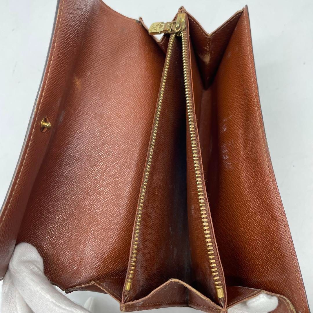 クレディ モノグラム