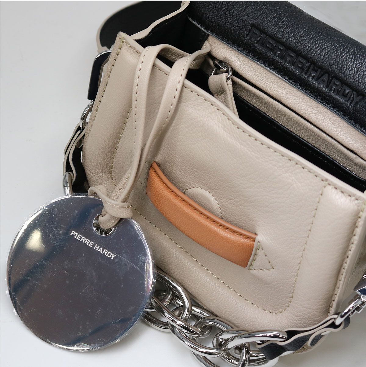 PIERRE HARDY ピエールアルディ ショルダーバッグ QV03Z ALPHA VILLE 