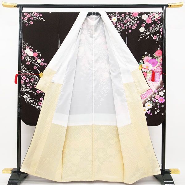 刺繍 金彩 熨斗 桜花模様 振袖 成人式 晴れの日 着物 032a p