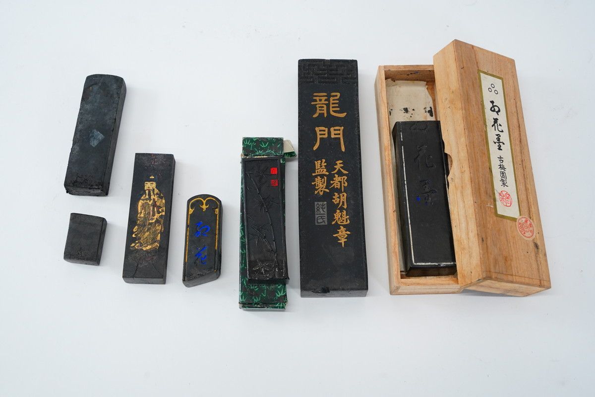 Y 中国墨 九子図古墨 胡開文製 骨董品 墨 書道 中国墨 書道 古墨 Y 中国墨 九子図古墨 胡開文製 骨董