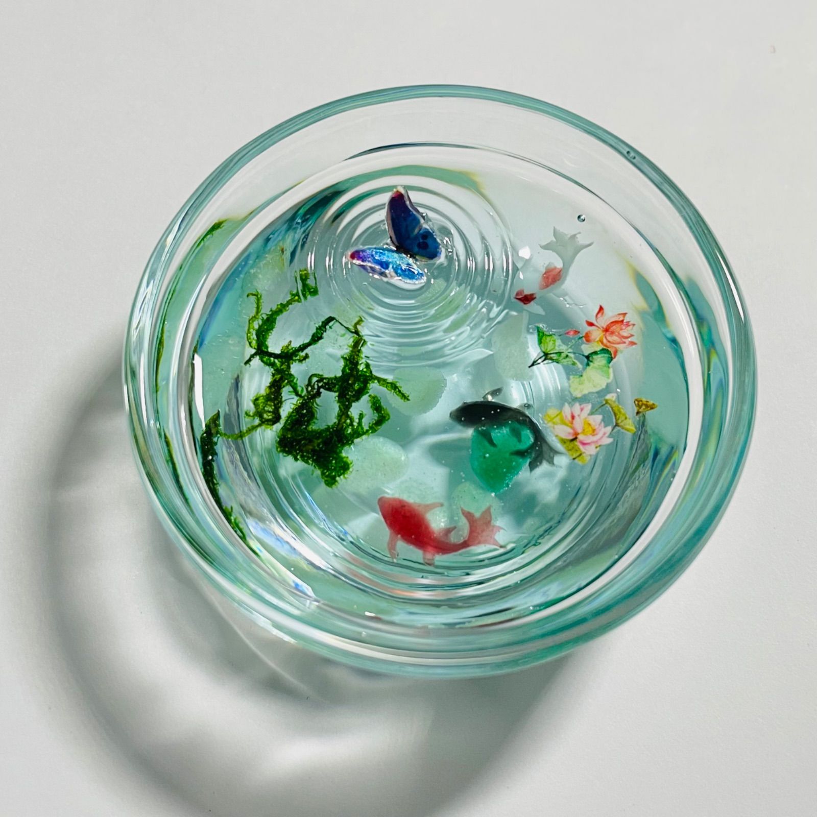 金魚と蓮の花の立体オブジェ