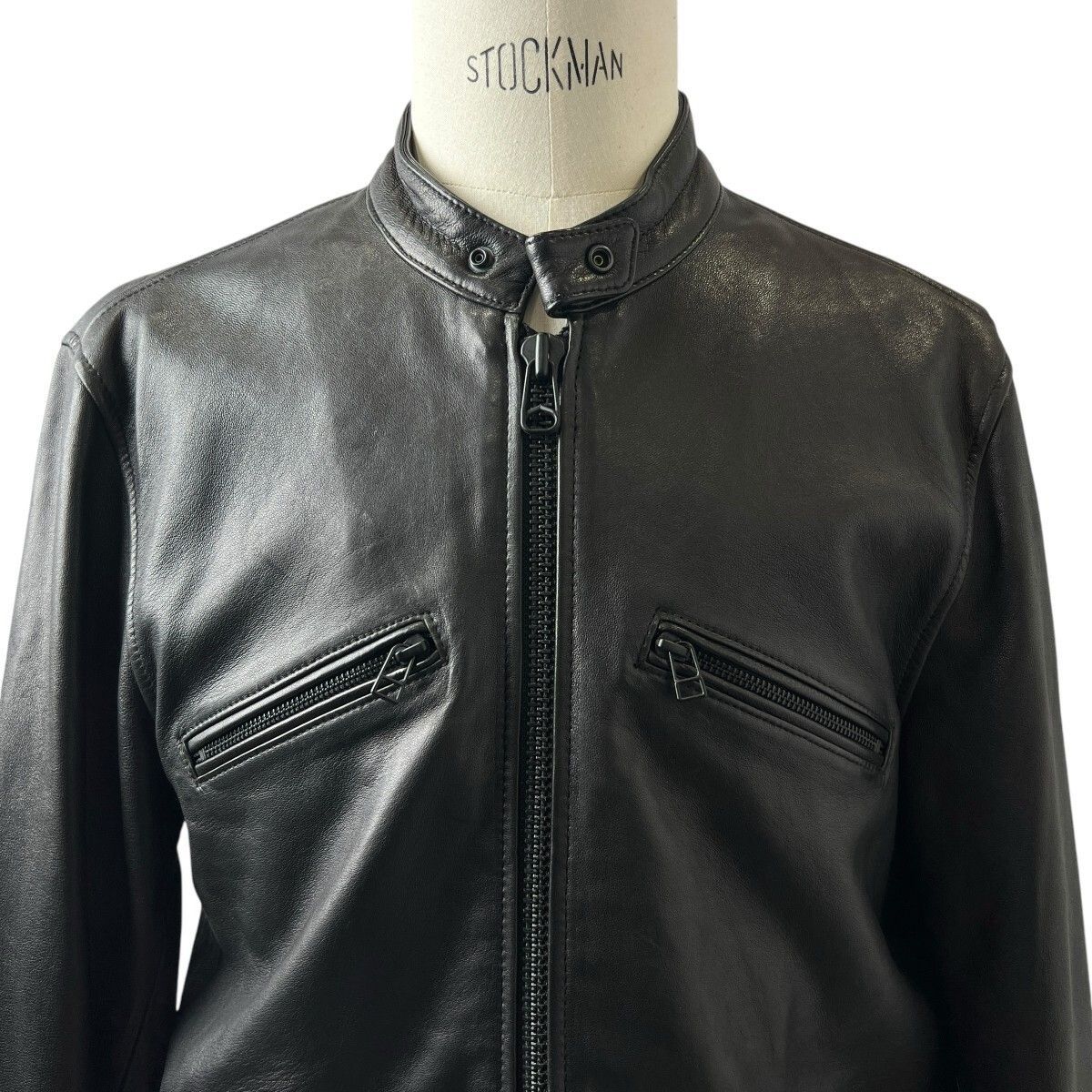 未使用級 AVIREX アヴィレックス 上質 羊革 ラム レザー 本革