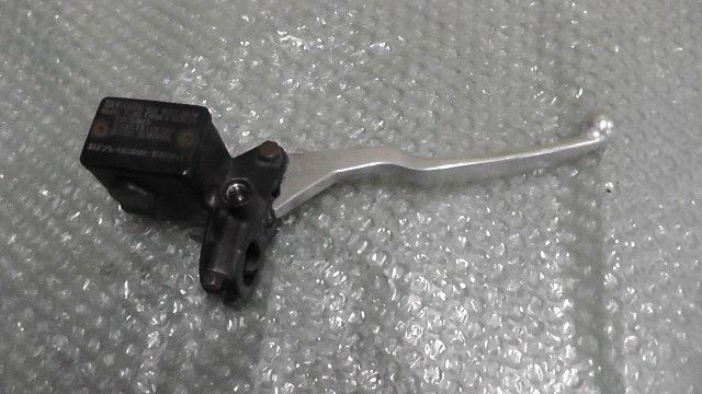 スカイウェイブ タイプS　CJ46A　の　マスターシリンダー　右:#1711091248