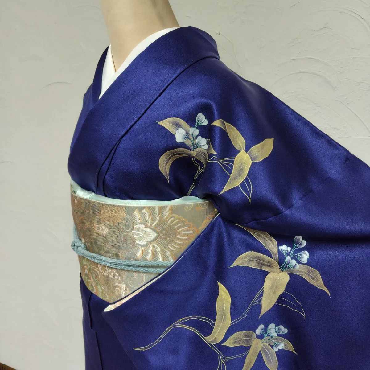 オリジナル ️帯付け二部式かんたん着物 ️濃紺ゆり柄 付下げ 袷 替袖付き