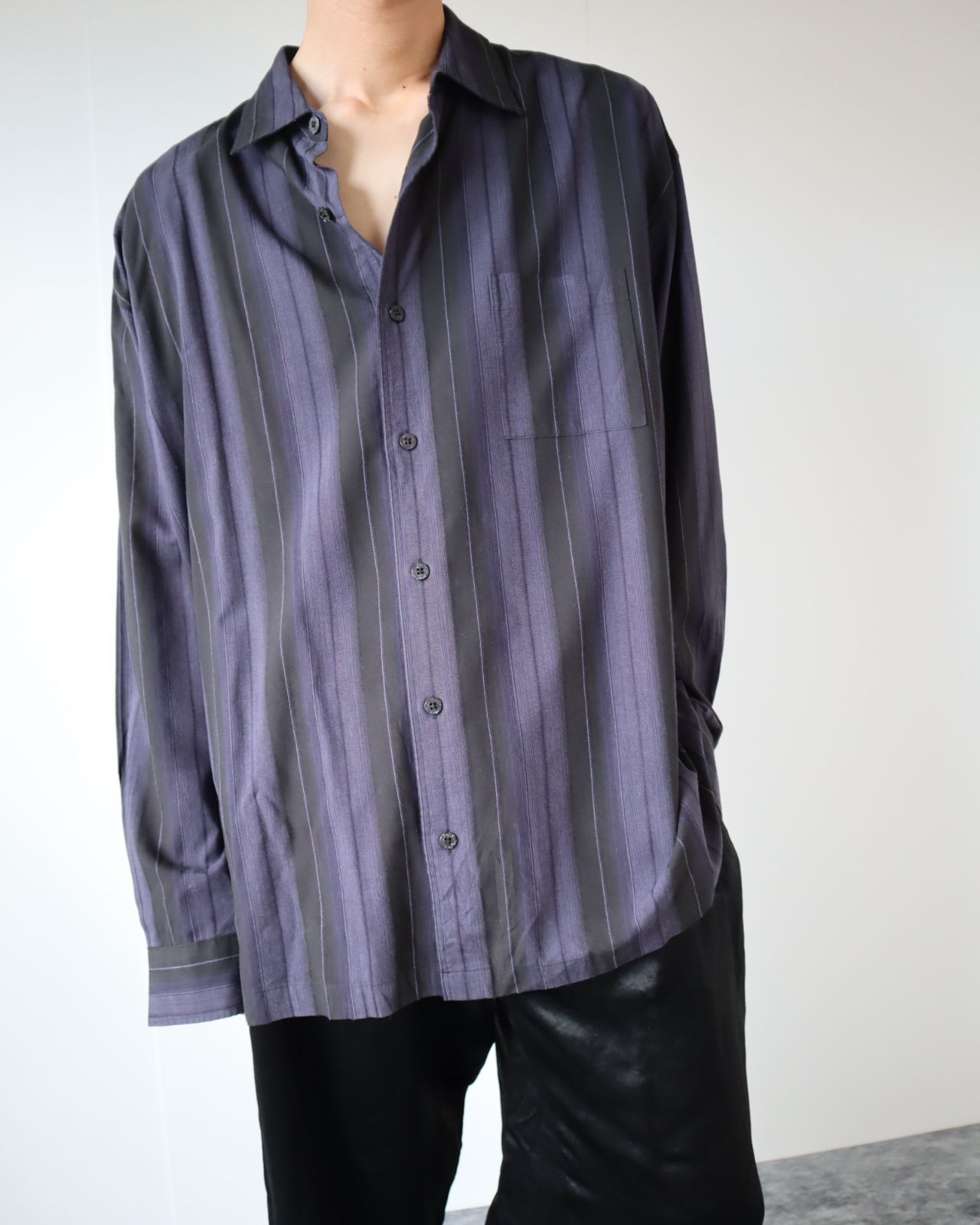 arie長袖シャツ✿【vintage】太ストライプ レーヨン ルーズ 長袖シャツ 2XL 濃紺×黒