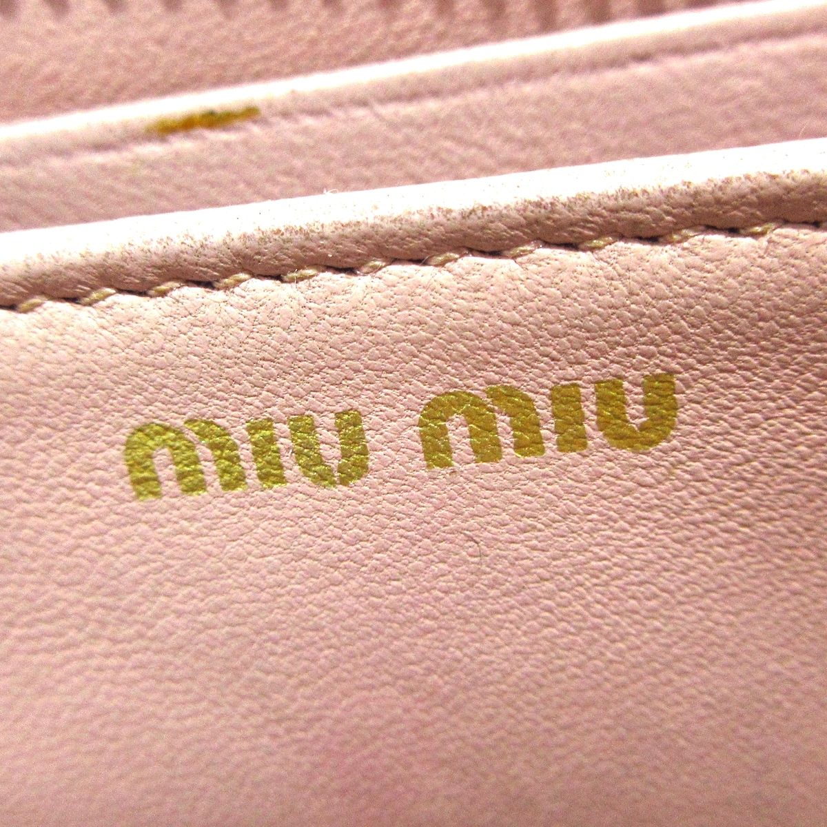 MIU MIU コインケース ピンクベージュ miumiu(ミュウミュウ) コインケース マテラッセ ピンクベージュ