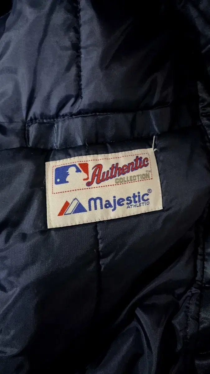  M マジェスティック ヤンキース スタジャン ジャケット その他 ウェア