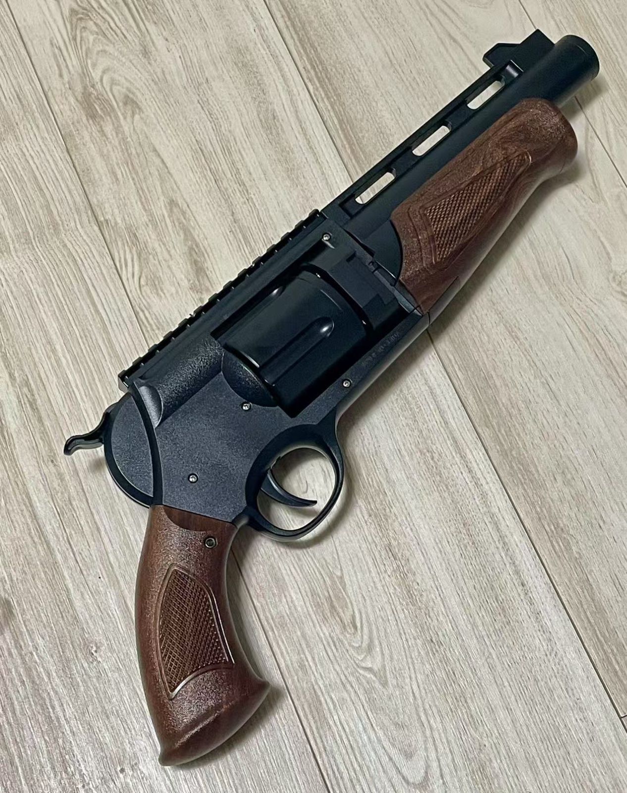 SR-410 スペシャル コンパクト リボルバー ショットガン ナーフガン 銃