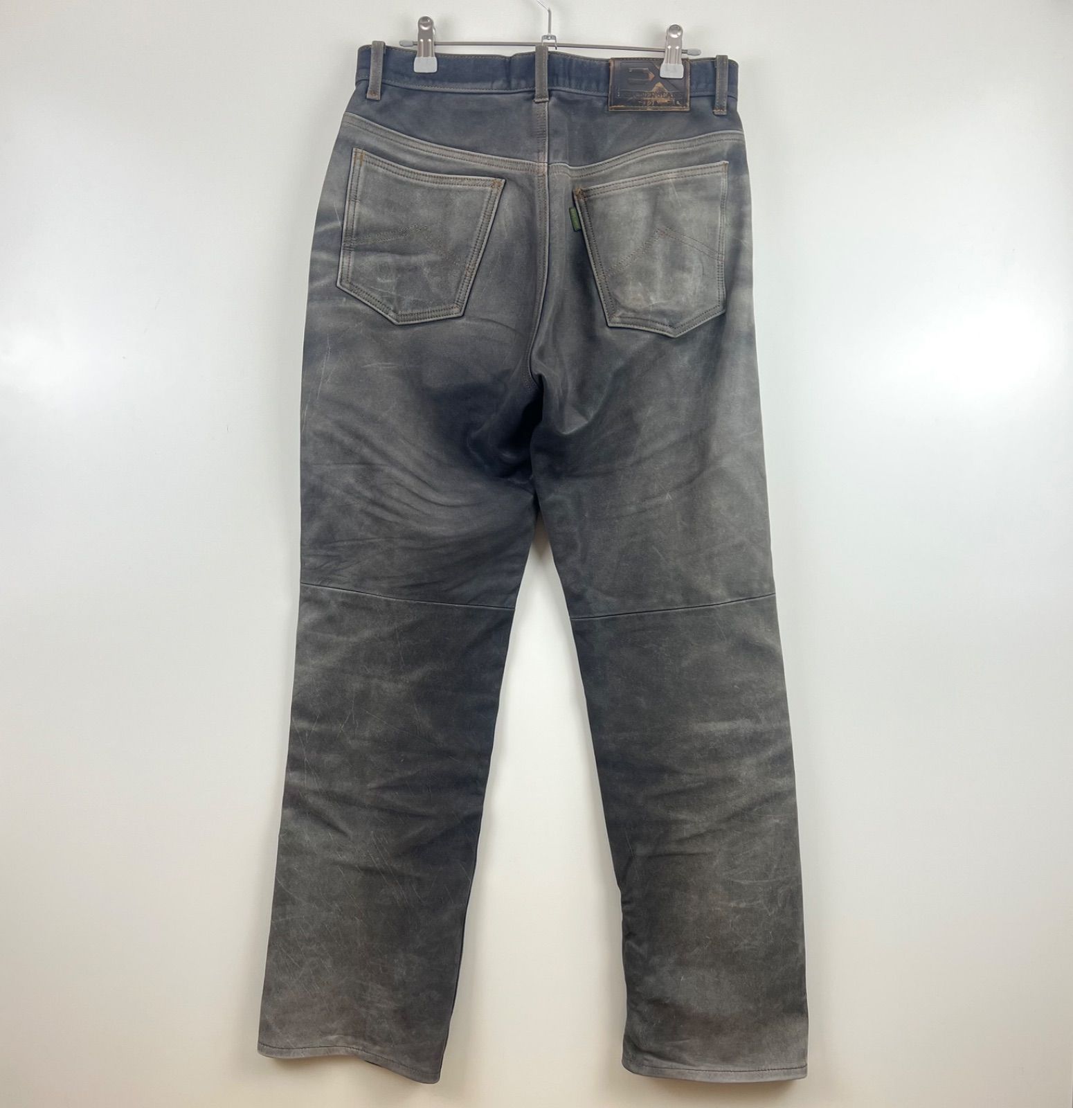 エクスプローラージーンズ