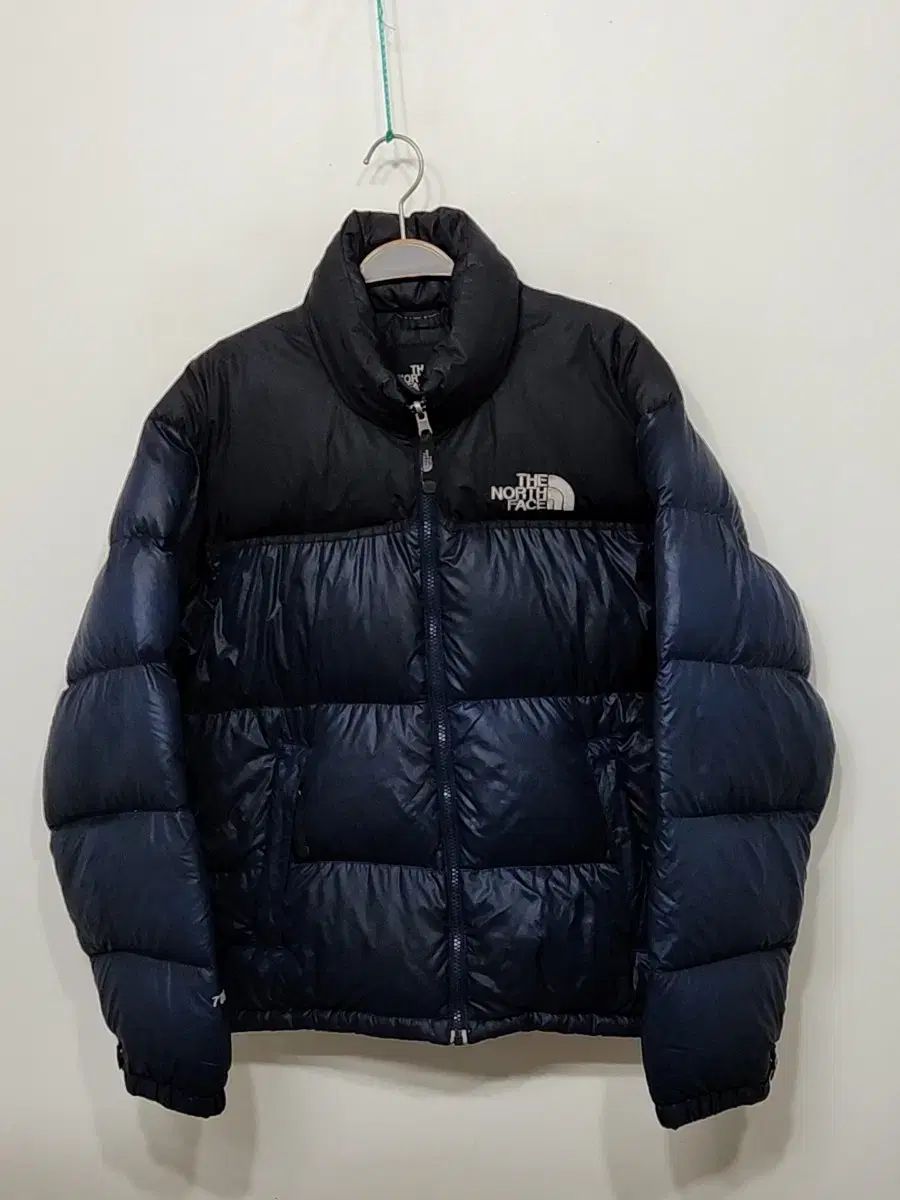 （ 95 ） THE NORTH FACE(ザノースフェイス) Nuptse(ヌプシ) ダウンジャケット グースダウン 700
