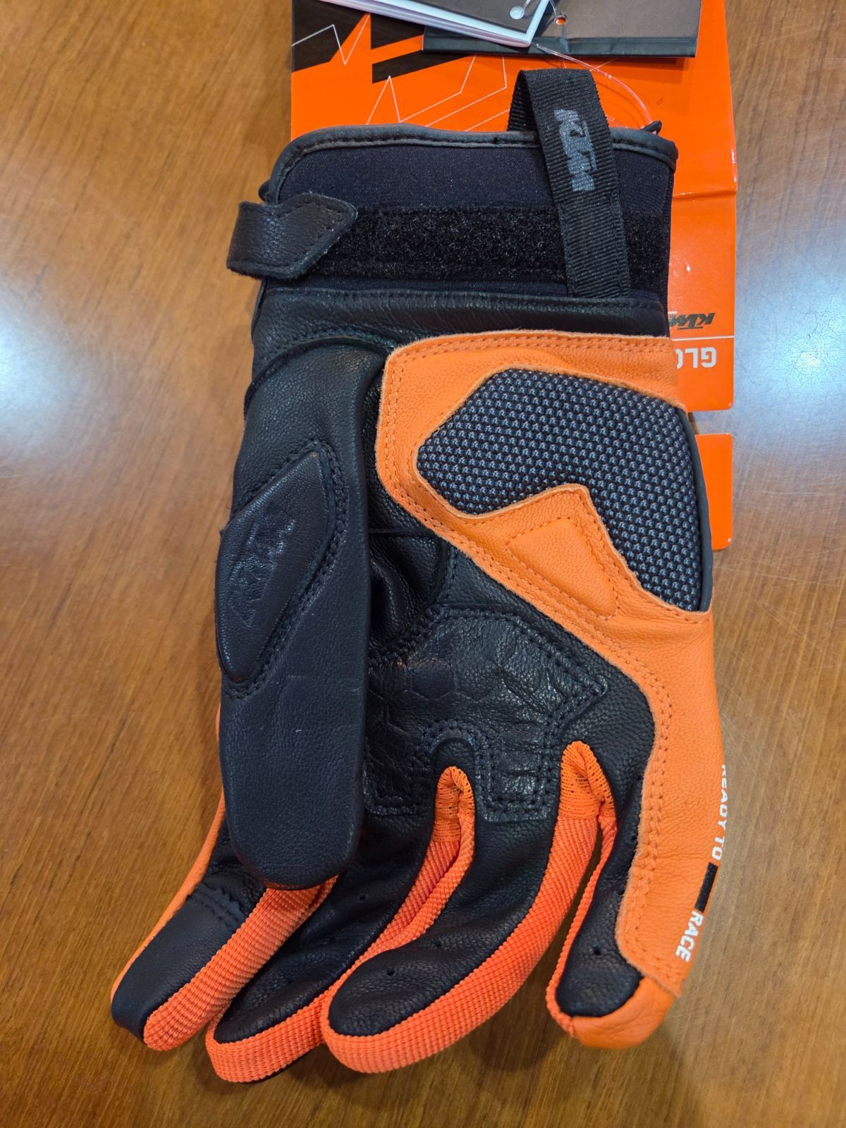 GLOVES