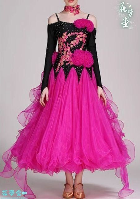 ドレス モダンダンス