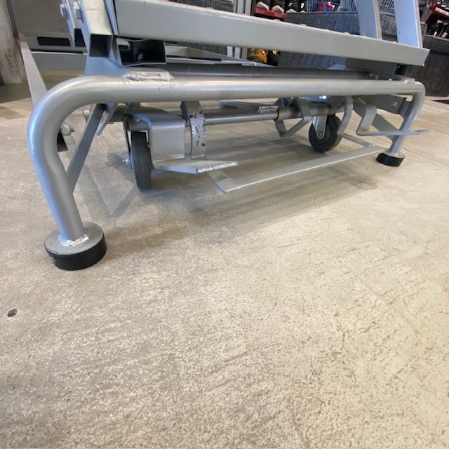 LOGISTICAR 移動式高所作業台