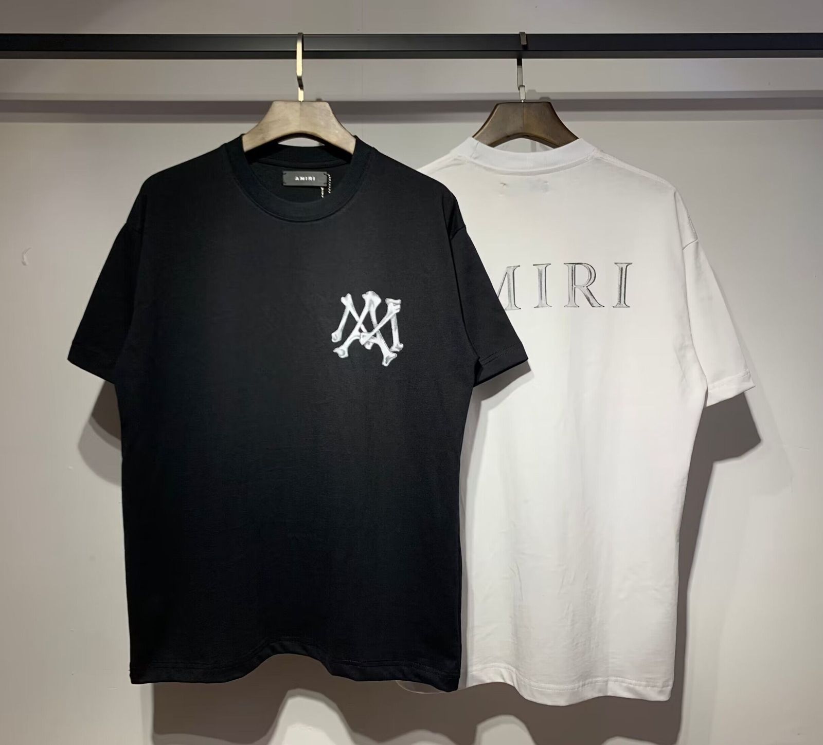 気の美品  AMIRI  アミリ  Tシャツ-665