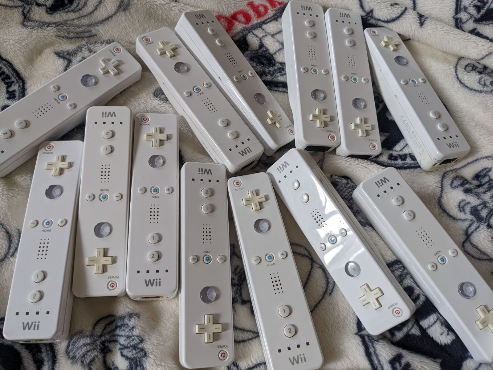 3個 送料無料 任天堂 Wiiリモコン シロ ニンテンドー純正 3個 送料無料 任天堂 Wiiリモコン シロ ニンテンドー純正