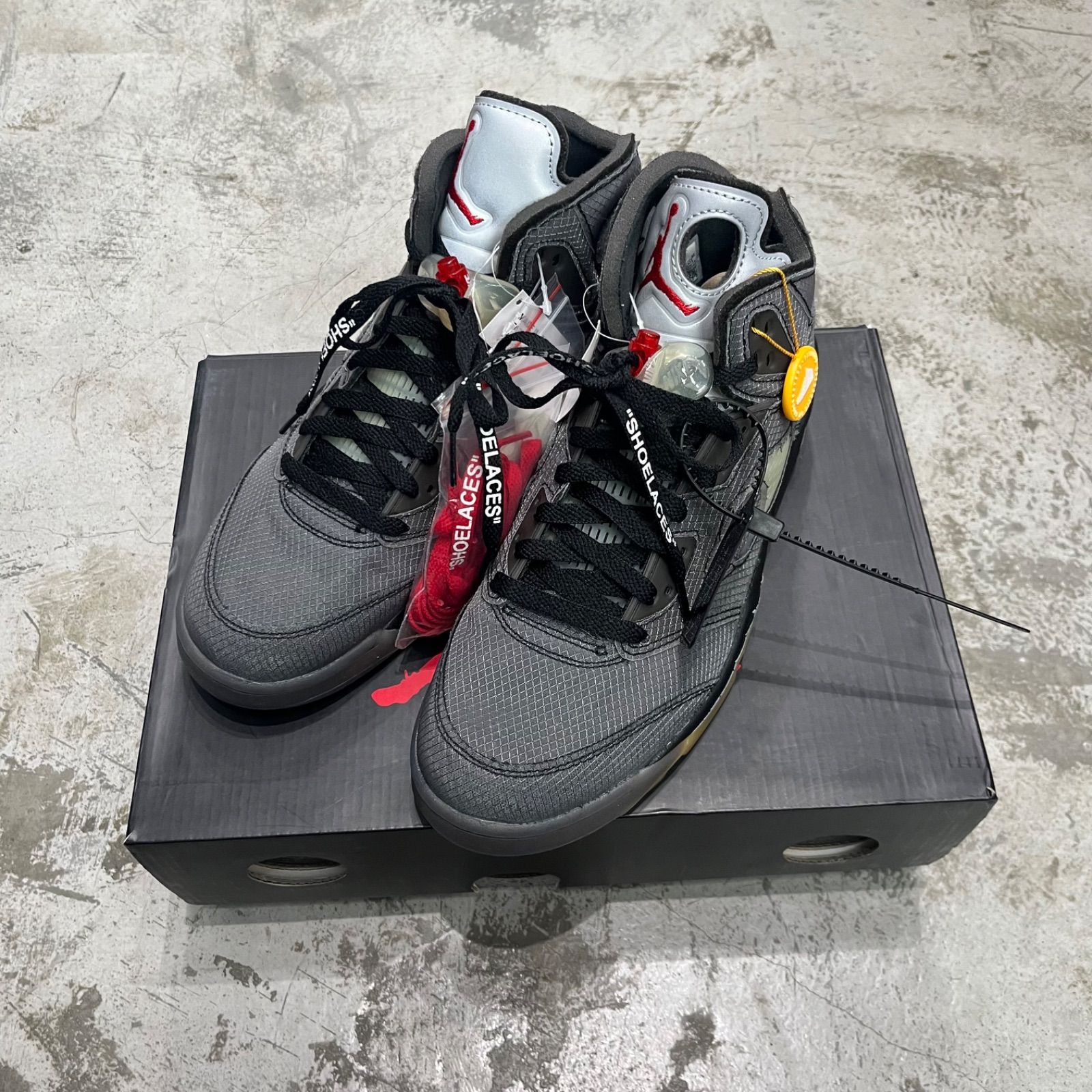 NIKE AIR JORDAN 5 RETRO SP OFF WHITE BLACK FIRE RED-MUSLIN エア 