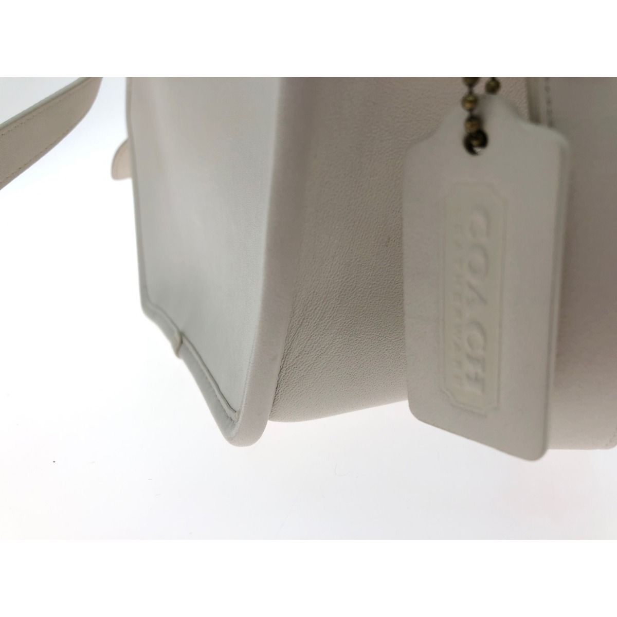 ▼▼COACH コーチ レディース ななめがけ ショルダーバッグ アウトレット  141 B4/HA(ブラス×チョーク)  ホワイト 送料無料 コーチ COACH アウトレット レディース 就職祝い バッグ なな