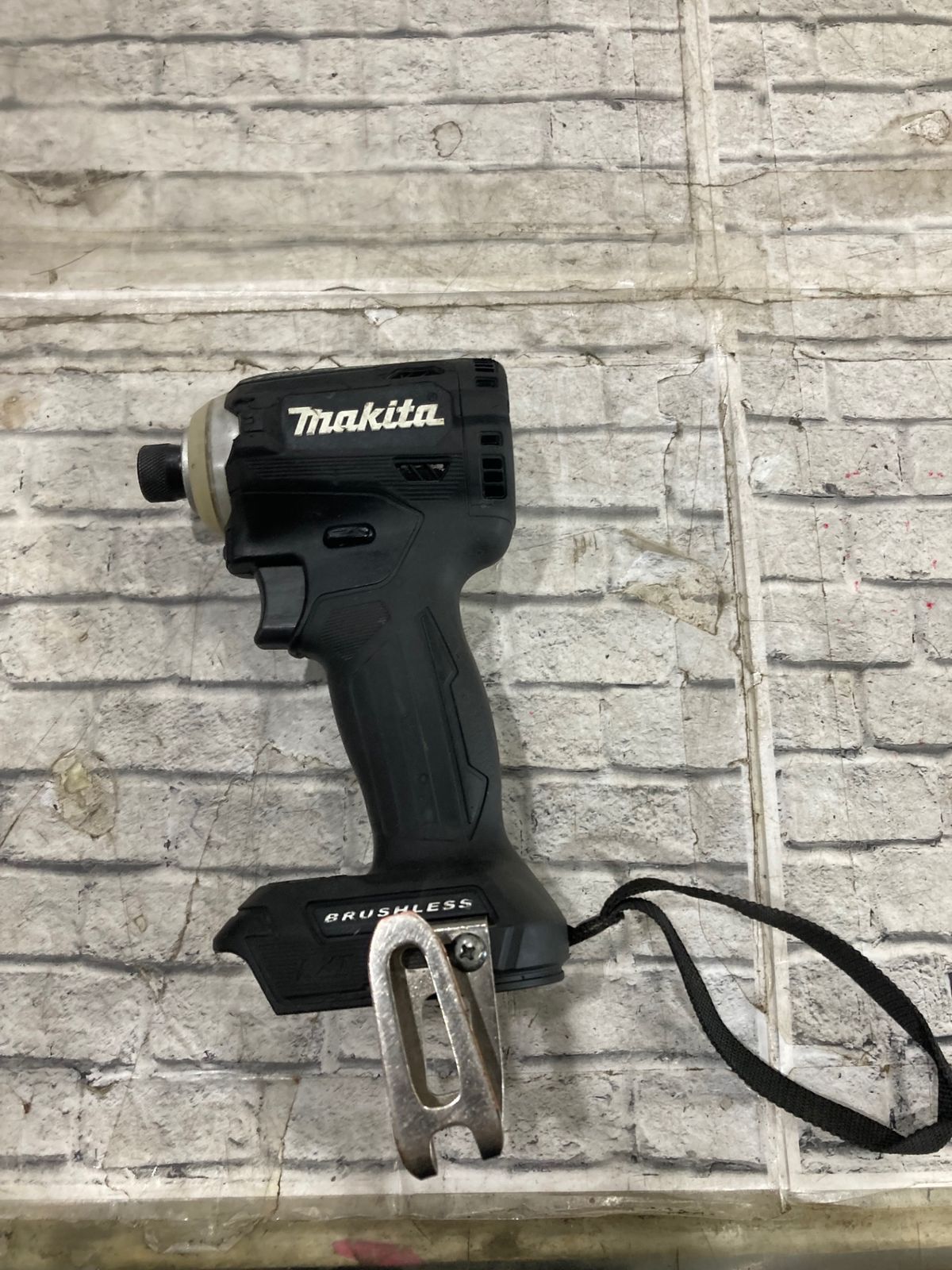マキタ(makita) コードレスインパクトドライバー TD171DZB　最大締付トルク 180N・m【川口店】